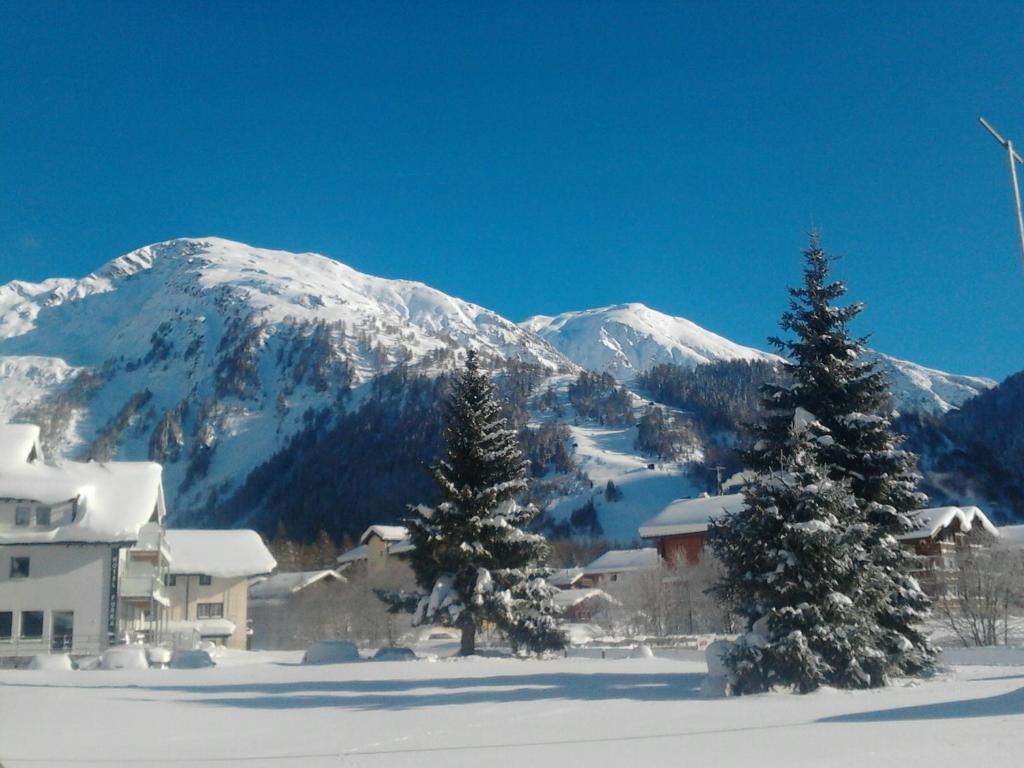 Hotel Furka Oberwald Exterior foto